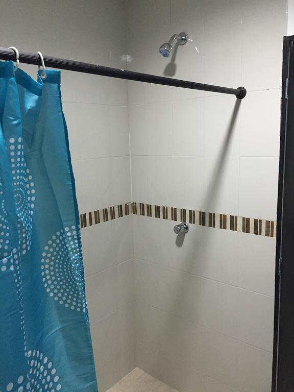 Hostal Central Beach San Andrés المظهر الخارجي الصورة