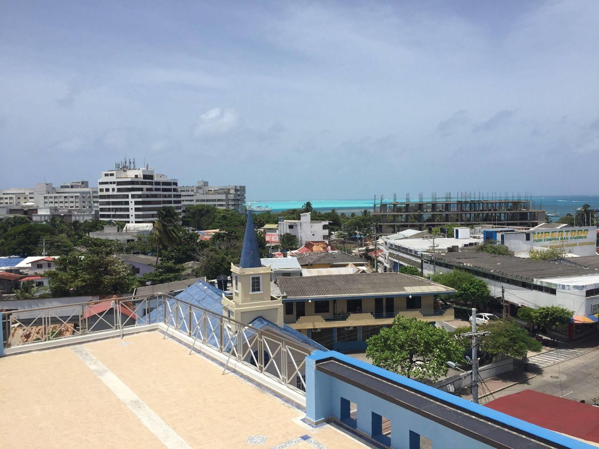 Hostal Central Beach San Andrés المظهر الخارجي الصورة